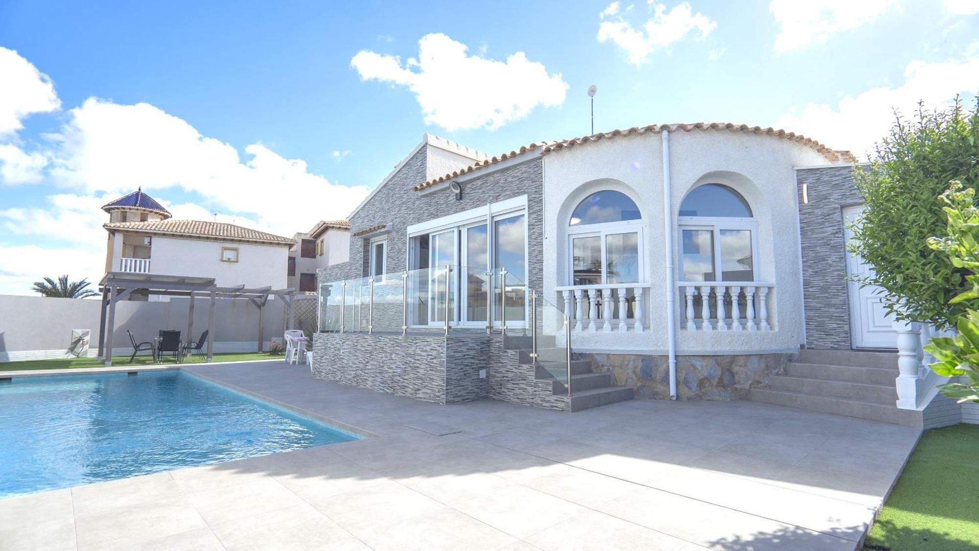 Modern Detached 4 Bed 3 Bath Villa With Private Pool Close To All Amenities Вильямартин Экстерьер фото